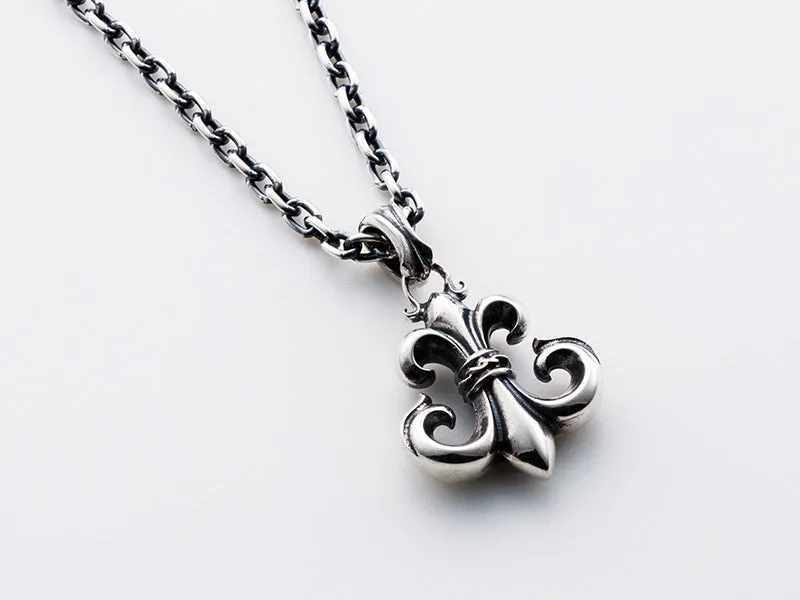 Classic Lily Top : Small Pendant