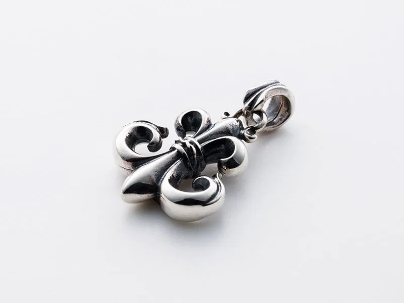 Classic Lily Top : Small Pendant