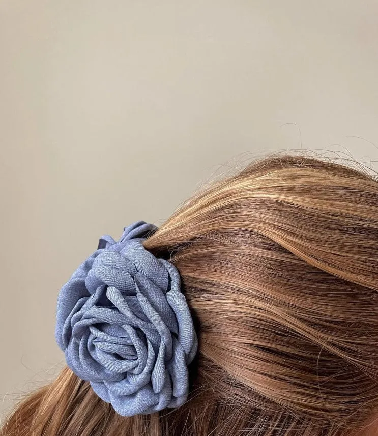 Ellie Floral Hair Clip in Blue